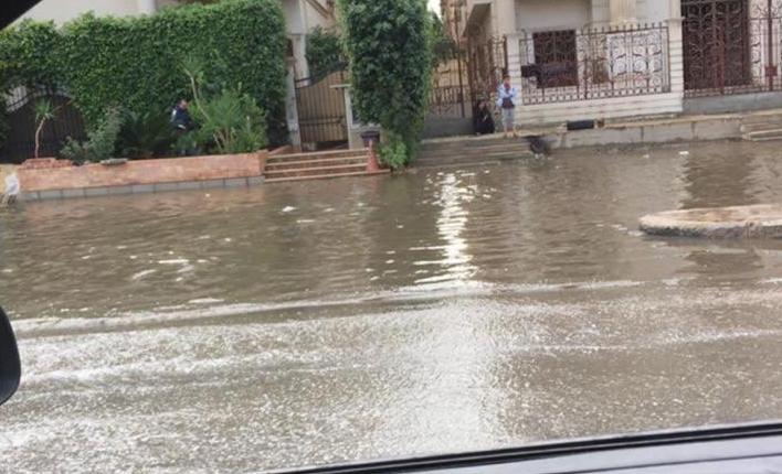 On Friday, a similar situation occurred on the main Ninetieth Road with huge amounts of water filling and blocking the way affecting traffic and raising concerns. (Social Media: Amira Mousa)