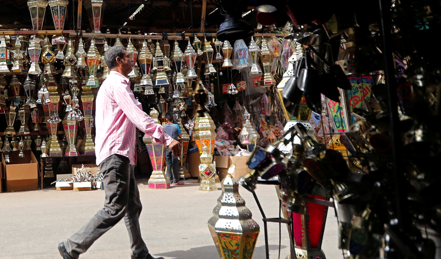 Traditional Ramadan lanterns called "fanous" are displayed for sale at a stall, ahead of the Muslim holy month of Ramadan in Cairo, Egypt on May 4, 2019. (Reuters)