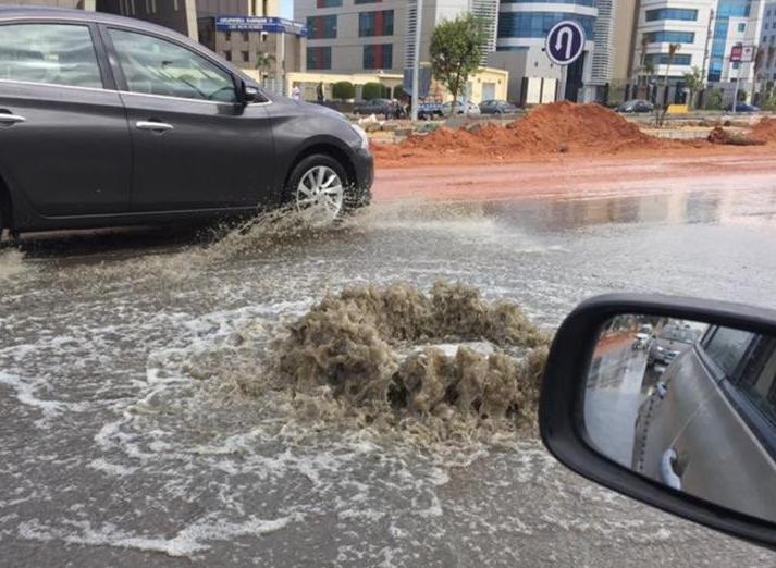 On Friday, a similar situation occurred on the main Ninetieth Road with huge amounts of water filling and blocking the way affecting traffic and raising concerns. (Social Media: Amira Mousa)