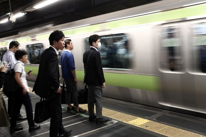 Kết quả hình ảnh cho Tokyo Metro aims to ease morning rush hour overcrowding — with free soba and tempura