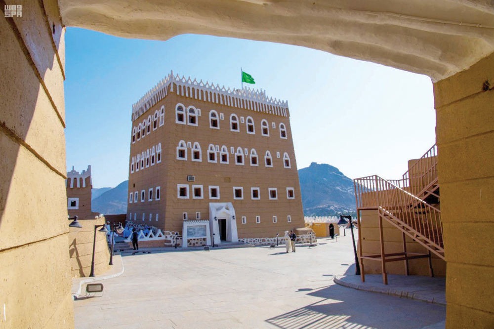 Al-Aan Palace built of mud in 1688 and sits on top of Al-Aan mountain is a major tourist destination in Najran region. (SPA)