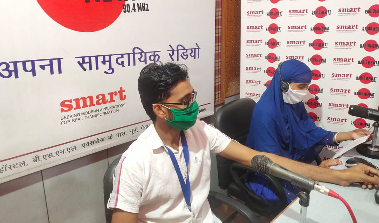 Tuned In Community Radio Leads Rural India S Virus Battle Arab News