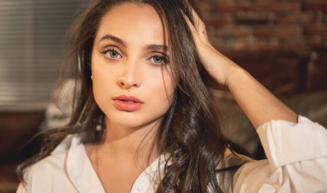 Singer Mennel Ibtissem shot to fame following her remarkable debut 2 years ago on France’s version of “The Voice.” (Photo: Instagram)