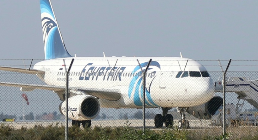 EgyptAir chairman and CEO Roshdy Zakaria said that the circumstances of the coronavirus pandemic requires “all partners to cooperate more, consolidate relations and exert efforts to provide better services for their customers.” (File/AFP)