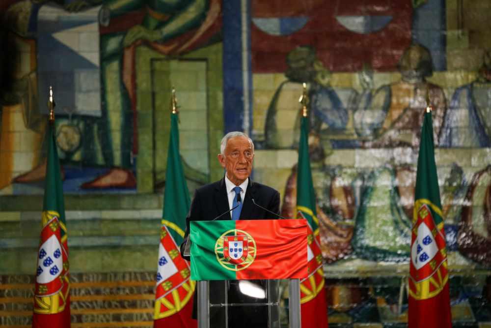 Re-elected Portugal's President Marcelo Rebelo de Sousa addresses journalists after the announcement of electoral results in Lisbon on January 24, 2021. (REUTERS/Pedro Nunes)