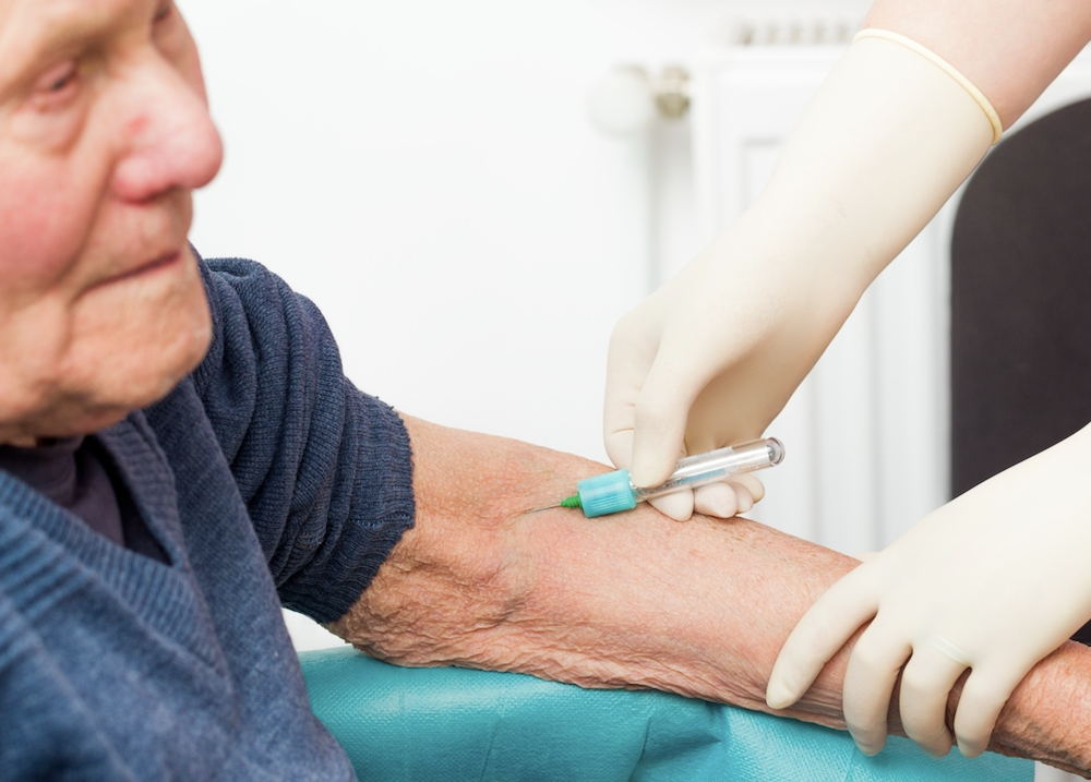 Coronavirus patients given blood-thinning drugs within 24 hours of being admitted to hospitable are less likely to die. (Shutterstock/Illustrative)