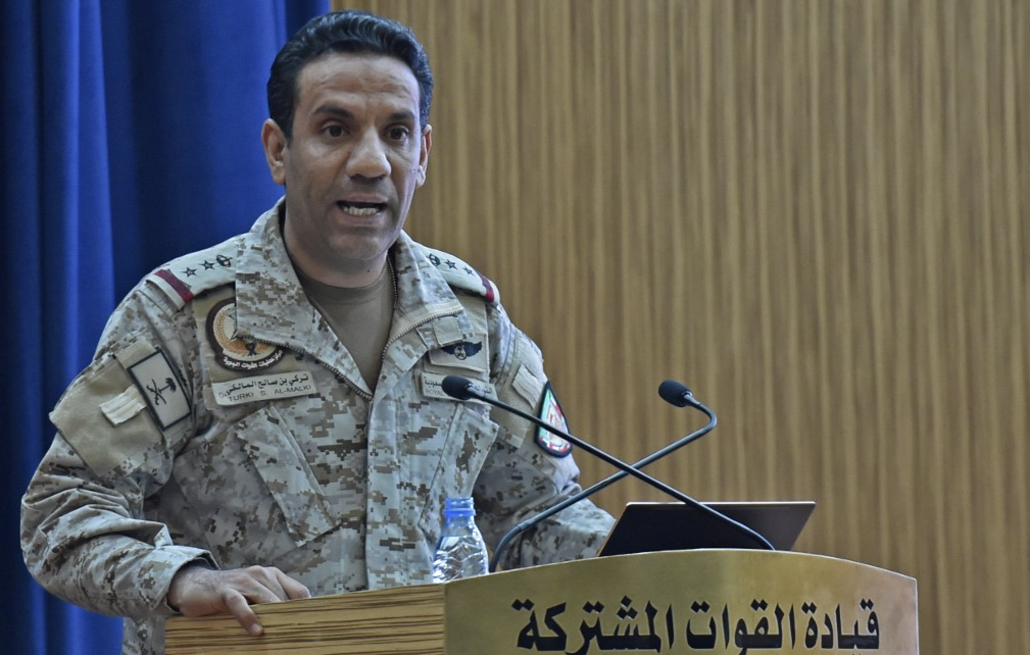 Arab Coalition Spokesman Col. Turki Al-Maliki speaks at a press conference in Riyadh. (File/AFP)