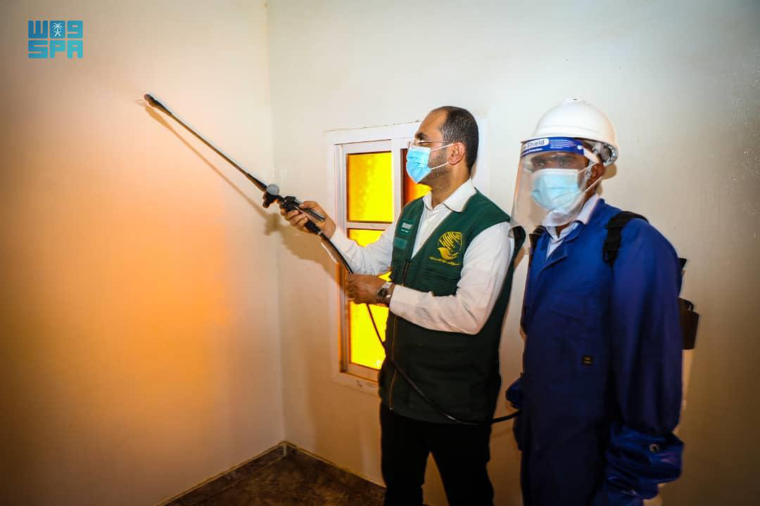 A total of 70 health care workers have been tapped to carry out the KSrelief's campaign against malaria in Al-Ghaydah and Saihout governorates in Yemen. (SPA)