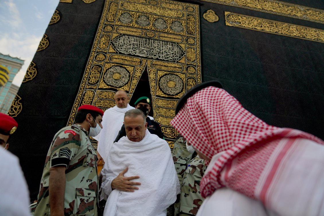 Iraq’s Prime Minister Mustafa Al-Kadhimi performs Umrah. (@IraqiPMO)