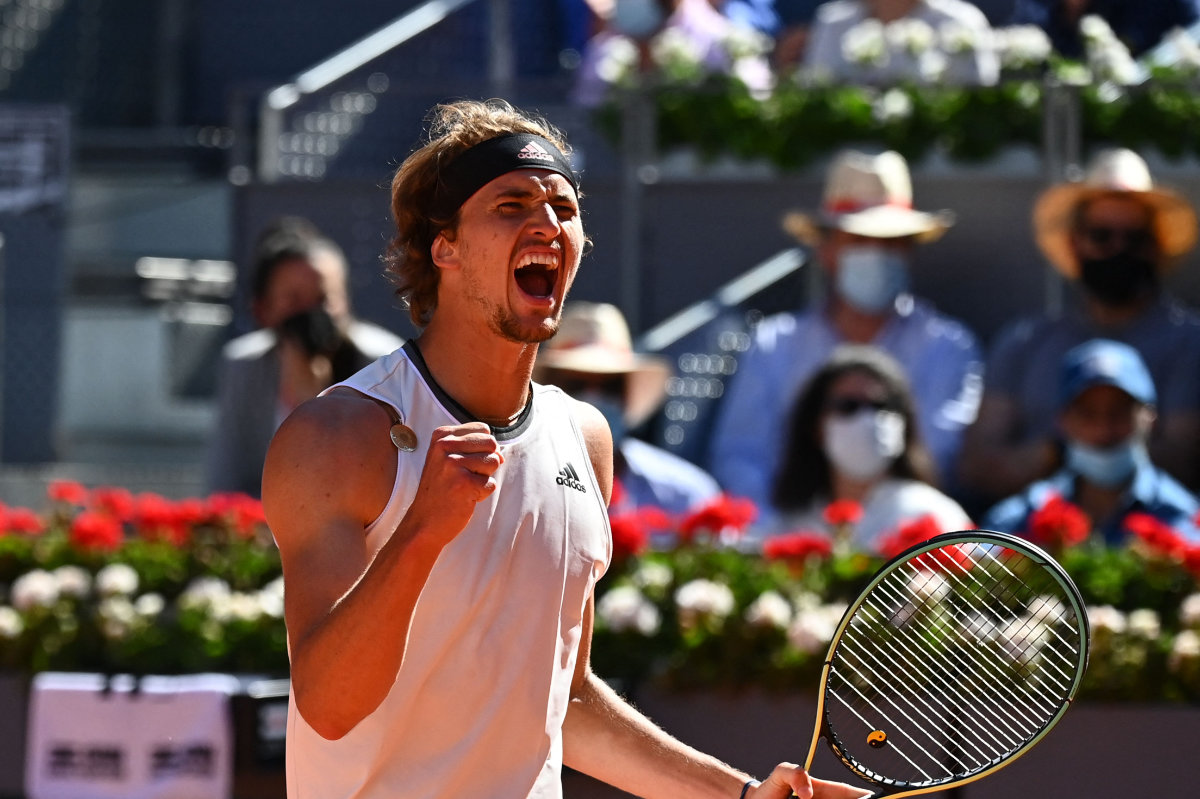 Zverev는 마드리드 오픈에서 연속 세트에서 Nadal을 이겼습니다.