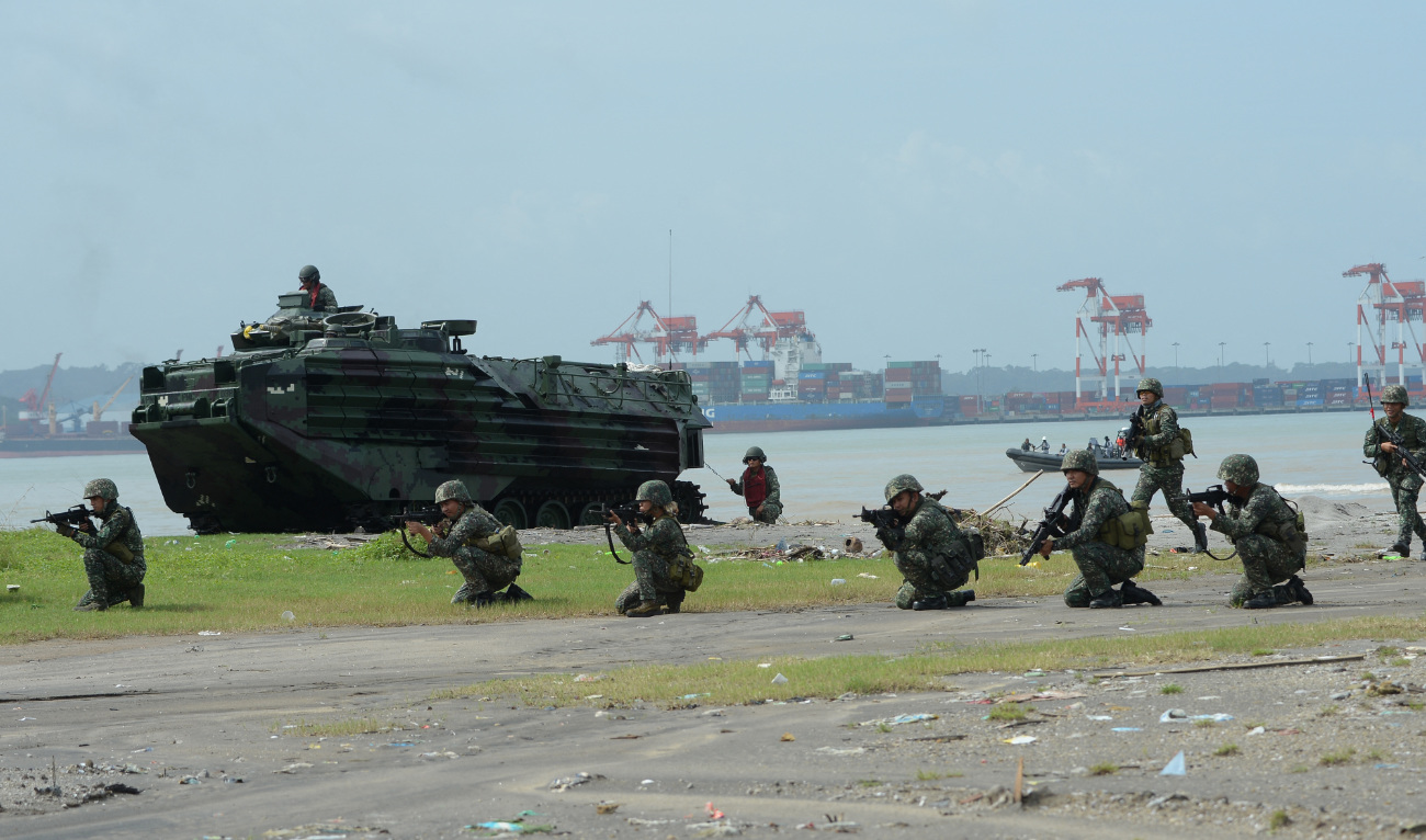 Philippines invade sabah