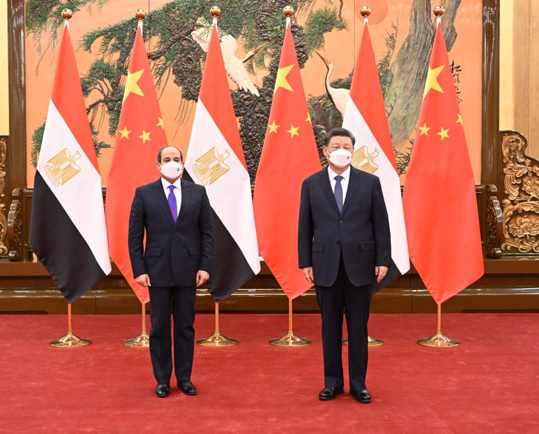 Egypt’s President Abdel Fattah El-Sisi meets Chinese President Xi Jinping. (Facebook/Egyptian Presidency Spokesman)