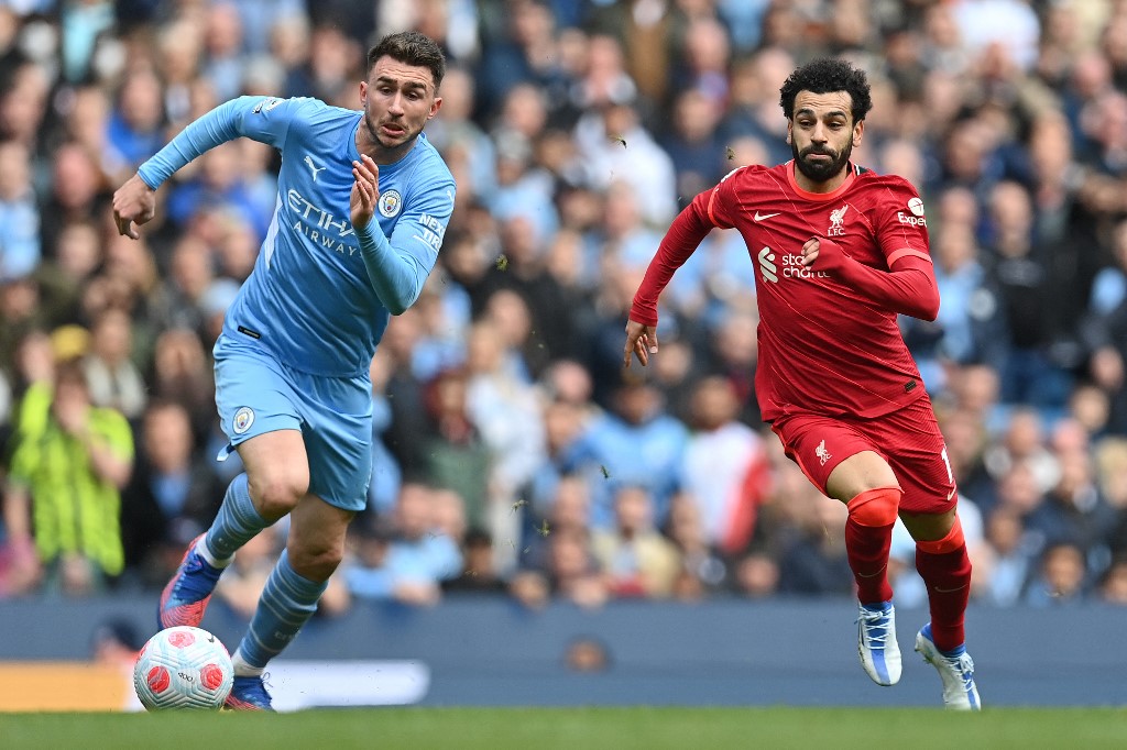 Heavyweights Manchester City and Liverpool refuse to give an inch in fight  for Premier League title | Arab News