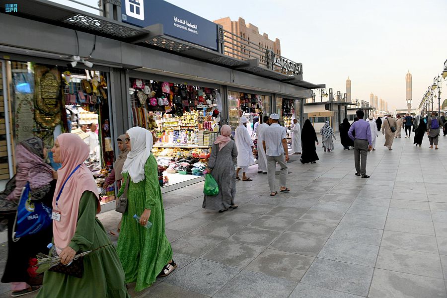 Shops in Madinah see surge in demand as Hajj pilgrims shop for gifts