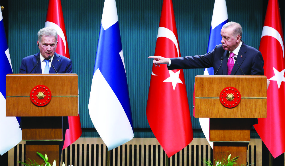 أخبر الرئيس التركي رجب طيب أردوغان نظيره الفنلندي سولي نينيستو أن هلسنكي أظهرت التزامًا قويًا بمعالجة مخاوف أنقرة الأمنية.  (أ ف ب)