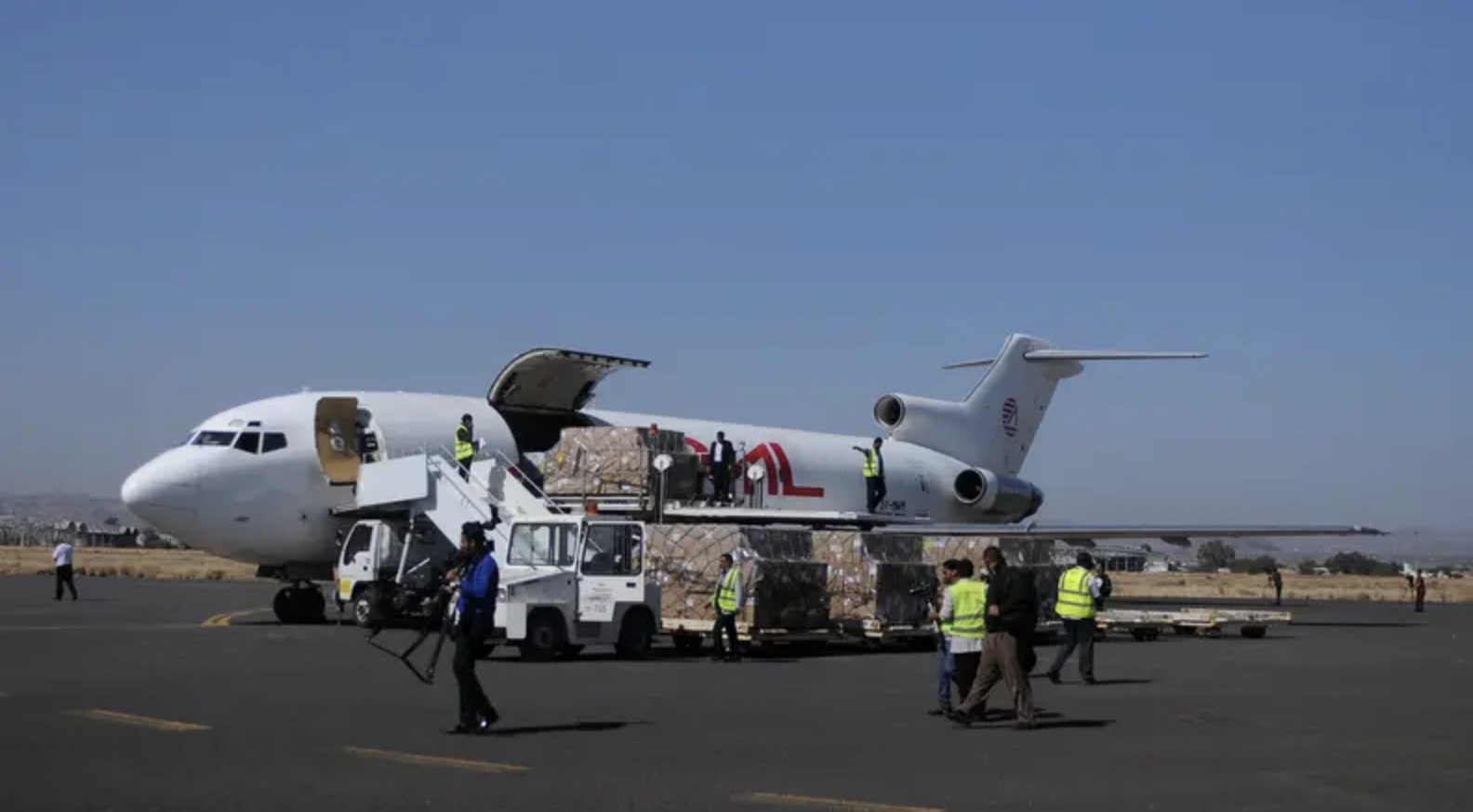 Workers unload aid shipment from a plane at the Sanaa airport, Yemen in 2017. (Reuters/File Photo) Workers unload aid shipment from a plane at the Sanaa airport, Yemen in 2017. (Reuters/File Photo)