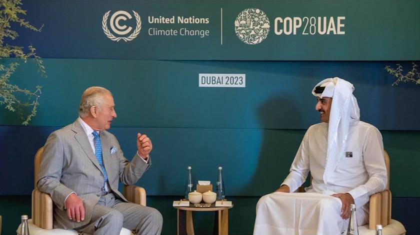 Britain’s King Charles III met with Qatar’s Emir Sheikh Tamim bin Hamad in Dubai. (QNA)