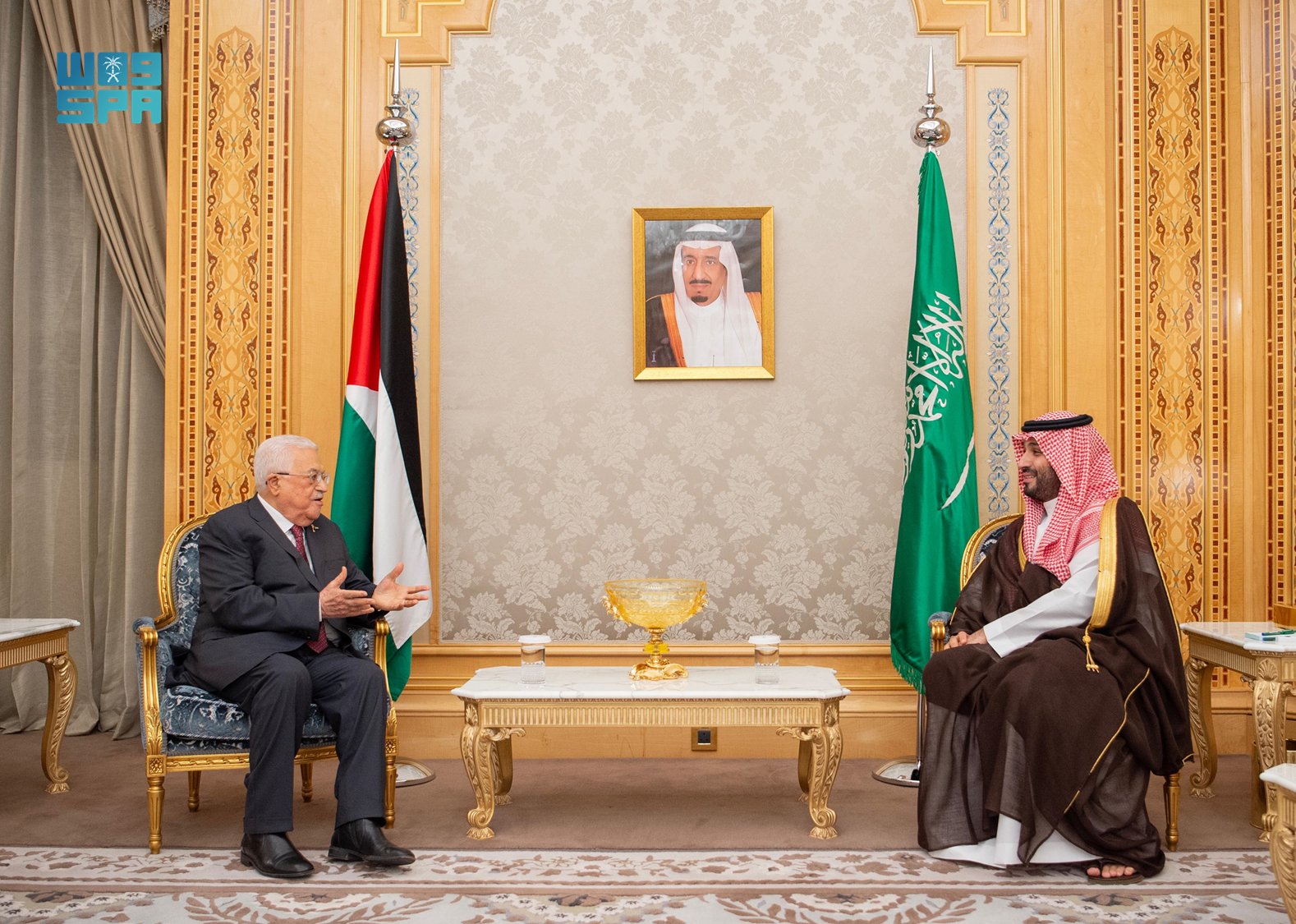 Saudi Crown Prince Mohammed bin Salman receives Palestinian President Mahmoud Abbas in Riyadh on Monday. (SPA)