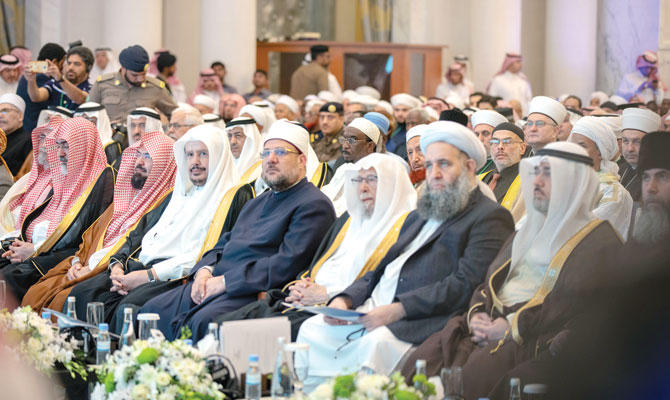 Comprehensive plan urged to address issues facing Muslim world