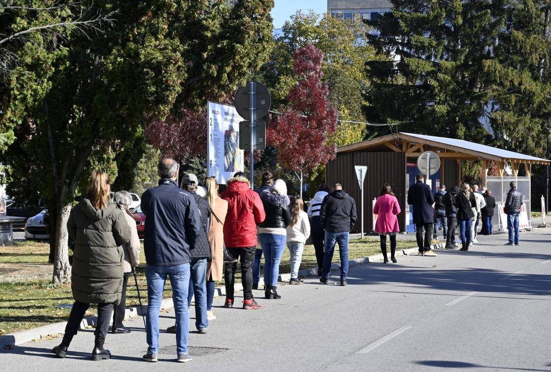 Photo of Slovensko na kontrolu neočkovaných ľudí na kontrolu vládneho povstania