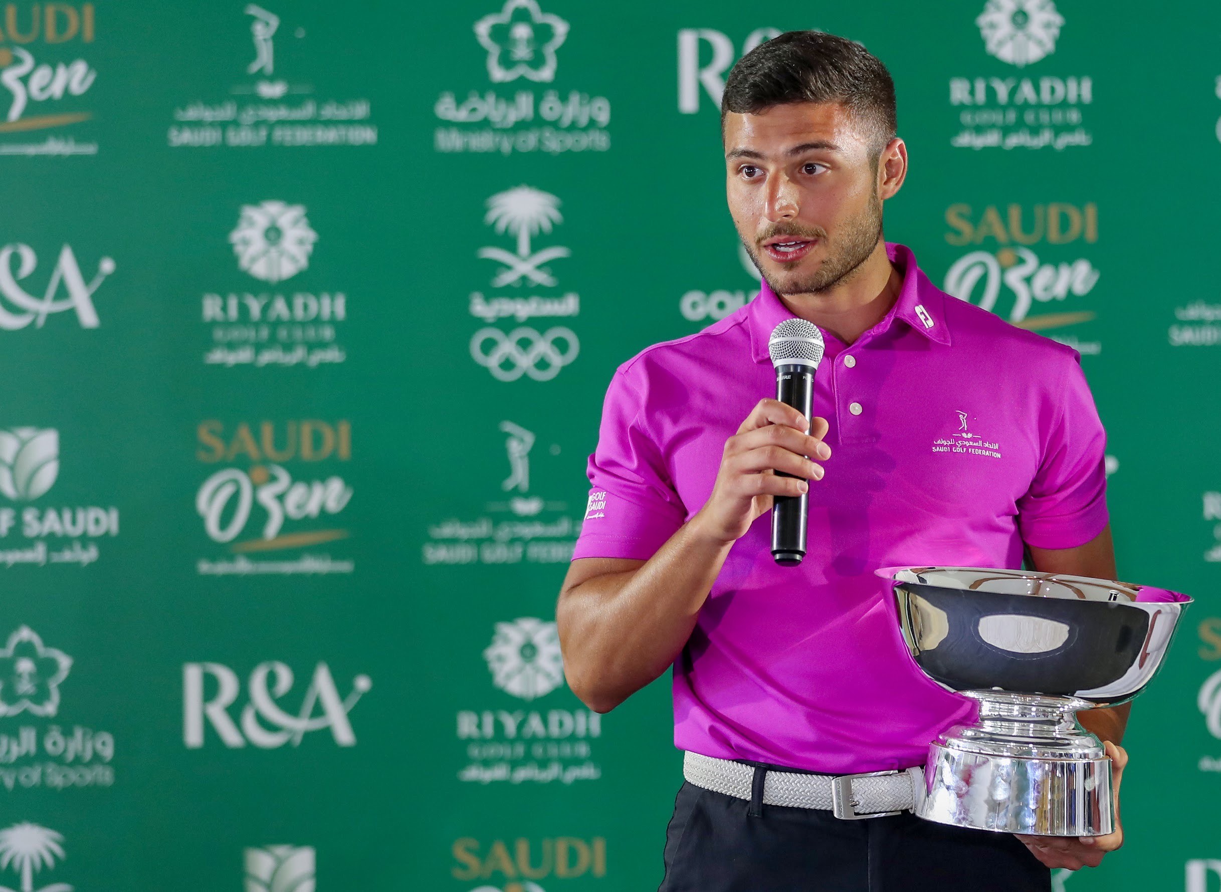 Lokalni amaterski igralec golfa Faisal Salhab je osvojil naslov Saudi Open