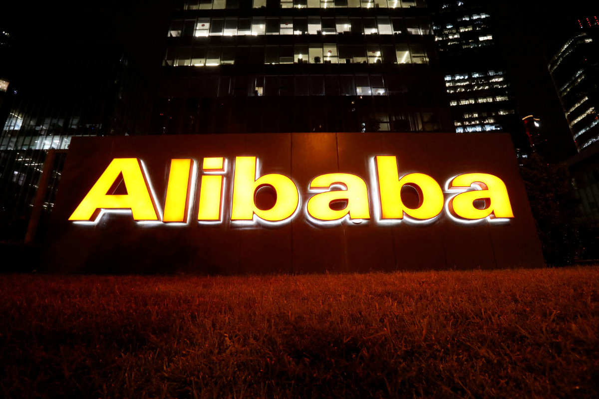 US adds e-commerce sites operated by Tencent, Alibaba to ‘notorious markets’ list thumbnail