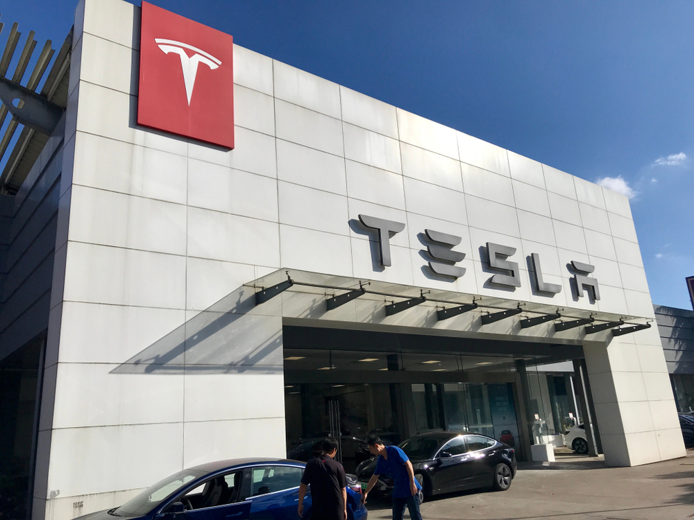 تصدر Tesla China 60 سيارة فقط في مارس عندما وصلت Covid إلى قطاع السيارات