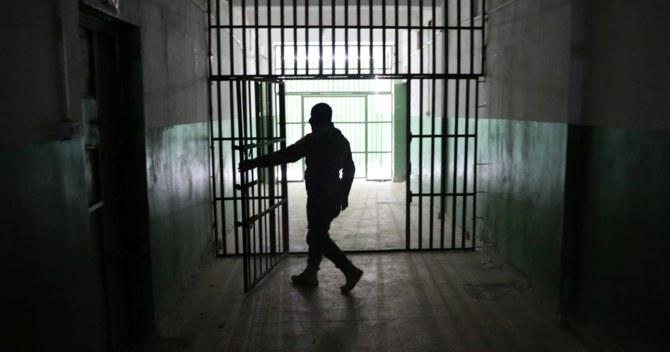 منظمة العفو تتهم إيران بالحرمان “المتعمد” من الرعاية الصحية للسجناء