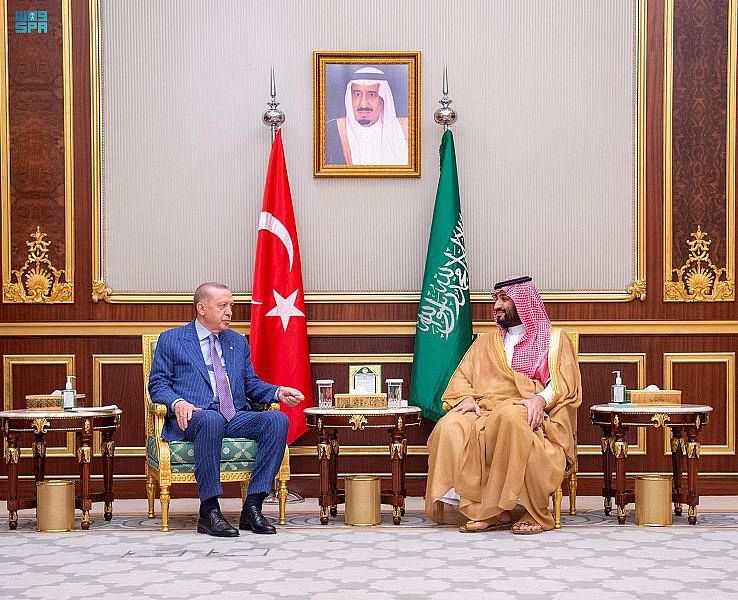 ولي العهد السعودي يجري محادثات مع أردوغان في تركيا