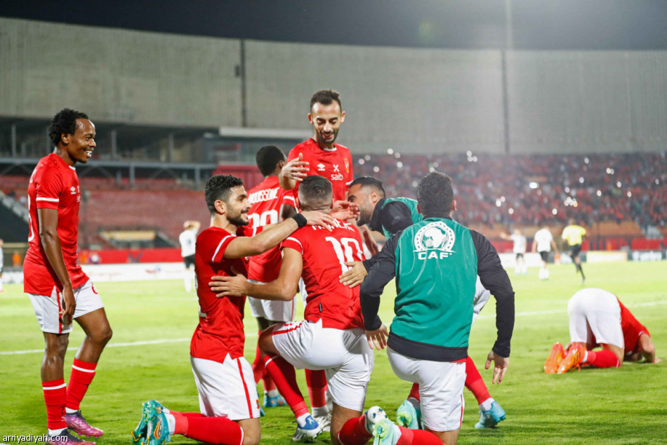 الأهلي واليد البيضاوي يقتربان من نهائي CAF دوري أبطال العرب