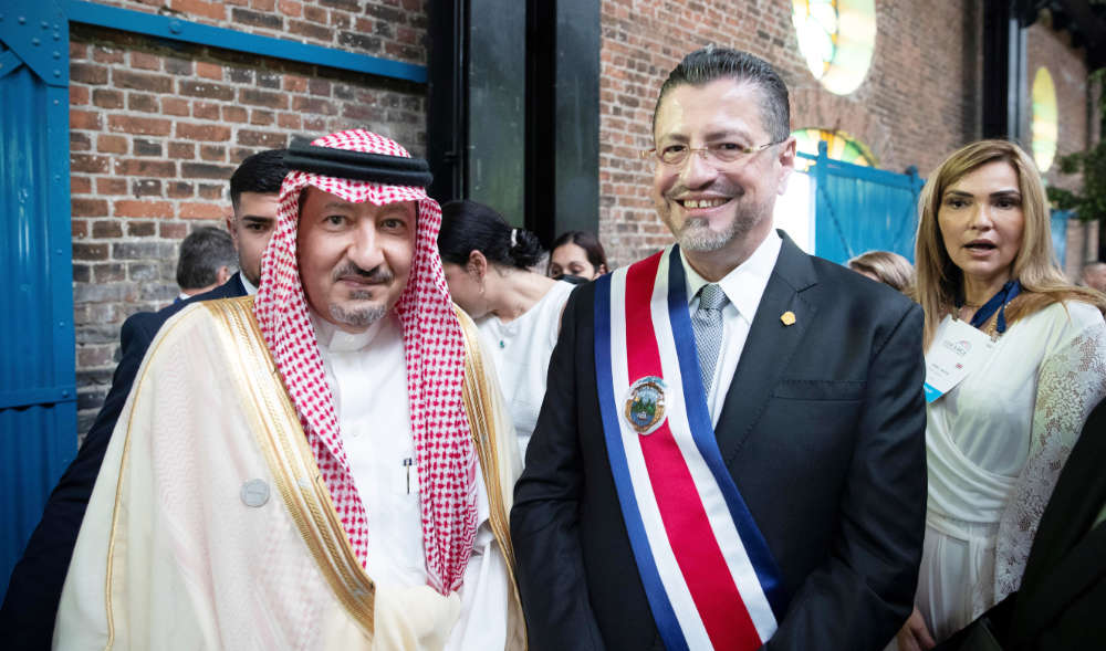 وزير سعودي يحضر الافتتاح الرئاسي لرودريجو شافيز في كوستاريكا
