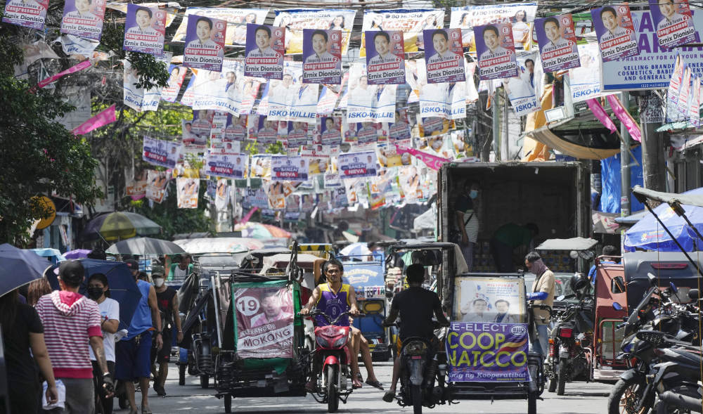ستقوم العاصمة الفلبينية بإعادة تدوير أطنان من القمامة في عملية التنظيف بعد الانتخابات