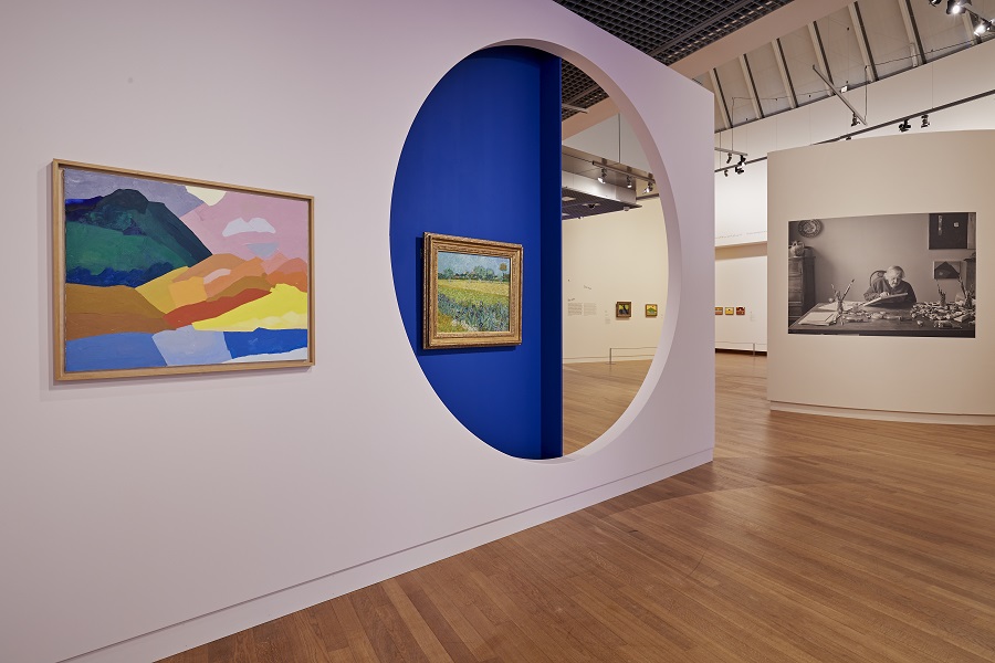 افتتاح معرض استعادي للفنانة الأمريكية اللبنانية إيتيل عدنان في متحف فان جوخ بأمستردام