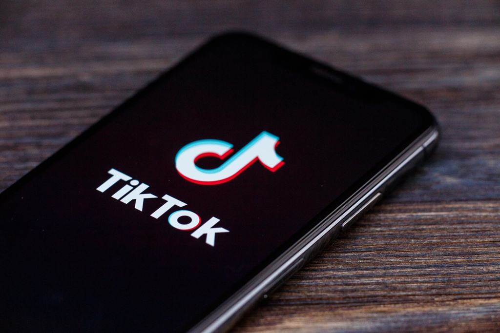 يضيف TikTok ميزة جديدة للتحكم في الشاشة لتقليل التمرير المستمر