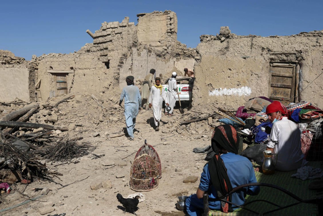انهارت حياة القرية بعد الزلزال المميت في أفغانستان