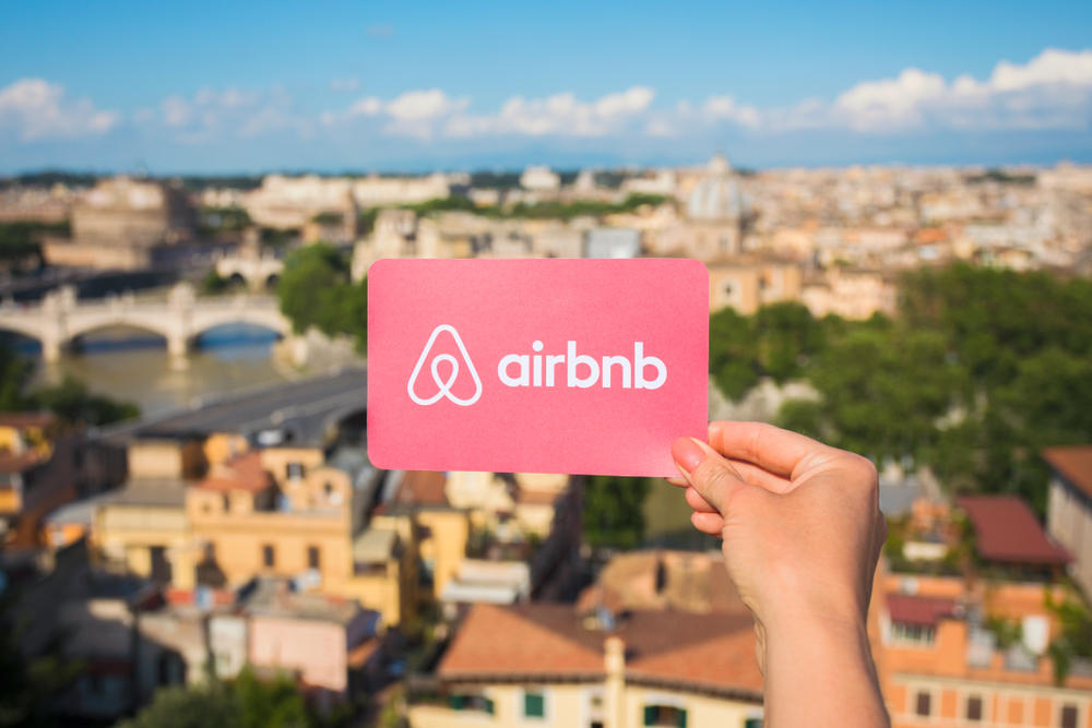 حظر Airbnb لأسباب منتظمة