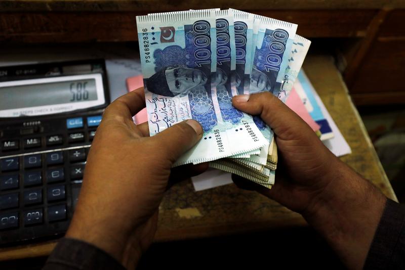 Saudi Arabia to renew $3bn deposit for Pakistan this week: Bloomberg thumbnail