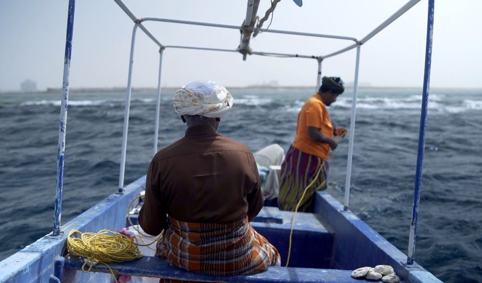 الفيلم الفائز بمهرجان نيس فيلم “الحوت” يصور صيادين سعوديين ، حياة بحرية