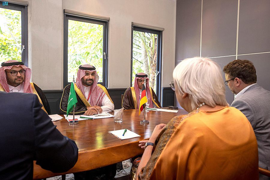 وزيرة الثقافة السعودية تلتقي بزملائها الألمان والكمبوديين في قمة العشرين