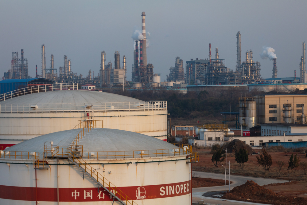 تحديثات النفط – ارتفاع النفط الخام بسبب مخاوف الإمدادات ؛  يتعافى طلب الصين على النفط الخام