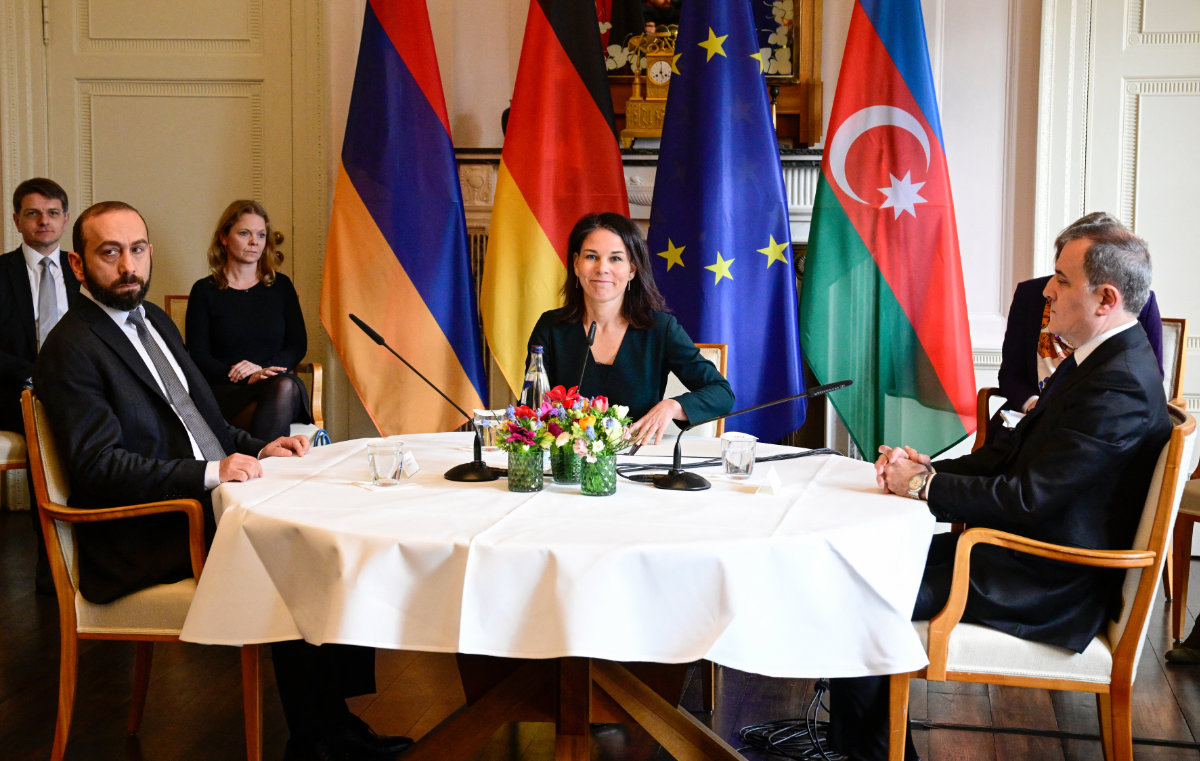 armenia azeri peace talks