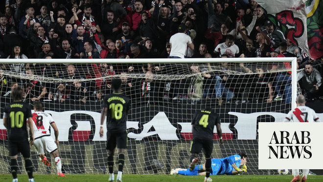 ريو فاييكانو يمنح ريال مدريد أول هزيمة في الدوري الإسباني
