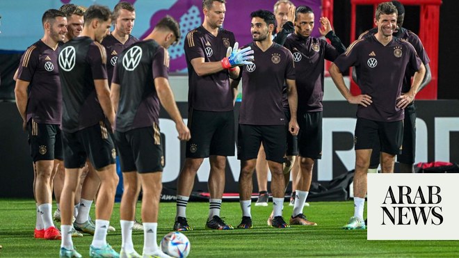 تواجه ألمانيا إسبانيا في ظل شبح خروج مبكر من كأس العالم يلوح في الأفق
