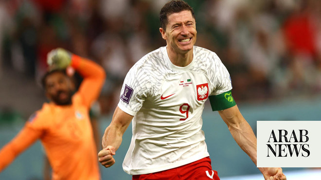 ليفاندوفسكي يسجل في كأس العالم ، بولندا فازت على السعوديين 2-