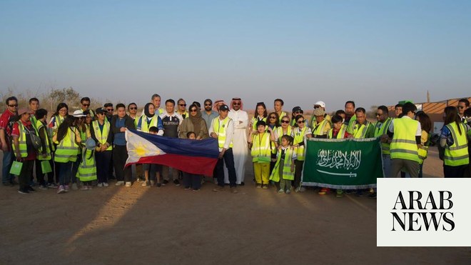 متطوعون فلبينيون ينضمون إلى مبادرة “خضراء” السعودية