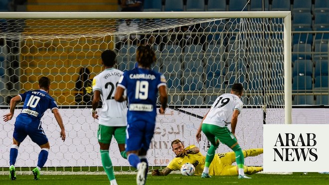 كان مدرب نيوكاسل سعيدا بإبقاء شباك لوريس كاريوس نظيفة بعد الرياض