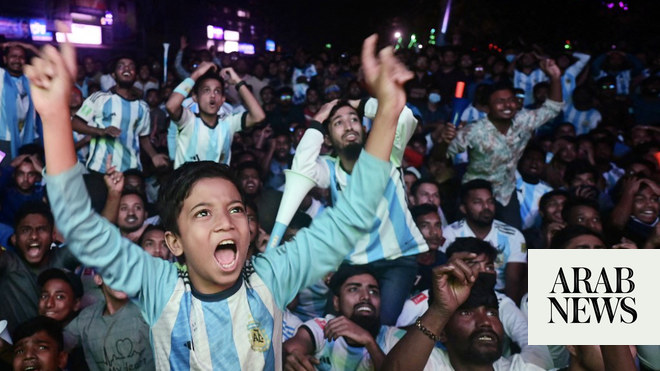 “أنت مجنون مثلنا!”  : كيف أعاد مشجعو ميسي إحياء العلاقات بين بنغلاديش والأرجنتين
