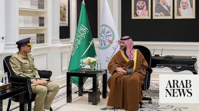 عقد وزير الدفاع السعودي ورئيس الجيش الباكستاني اجتماعا لبحث التعاون العسكري