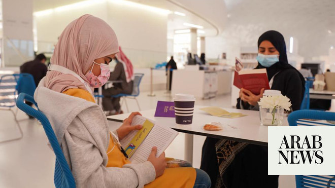 تقرأ ديدان الكتب في ثلاث مدن سعودية أكثر من 400 ألف صفحة