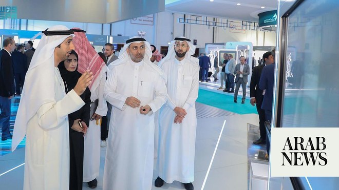وزير الصحة السعودي في افتتاح معرض الصحة العربي 2023 في دبي